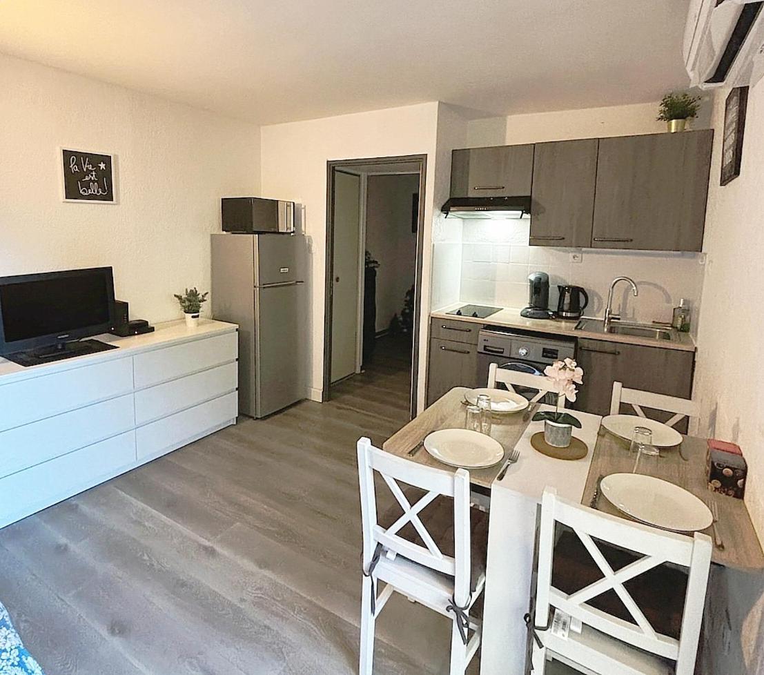 Charmant Studio Climatise 24 M2 Terrasse A 100M De La Plage Сен-Мандріє-сюр-Мер Екстер'єр фото
